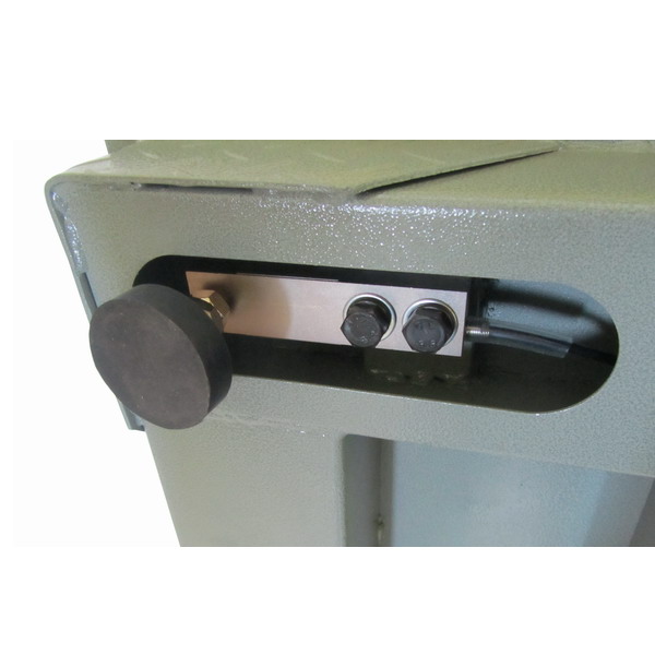 LESAK 4T1515L-MB-DFWL, 600kg/200g, 1500x1500mm, lak (Podlahová váha v lakovaném provedení s vážním indikátorem)